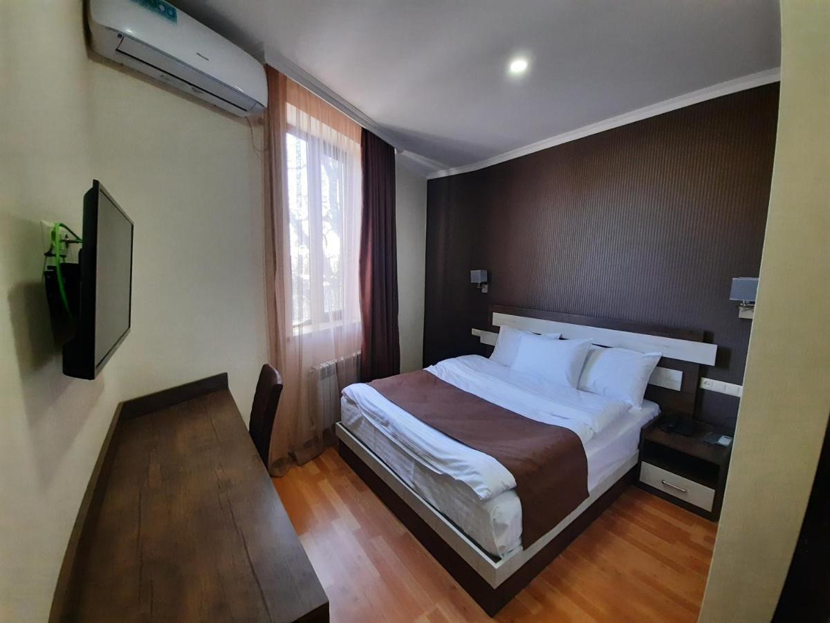 Cherry Garden Boutique Hotel Yeghegnadzor Zewnętrze zdjęcie